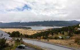 Lac Et Montagne - Vue Sur Le Lac De Matemale